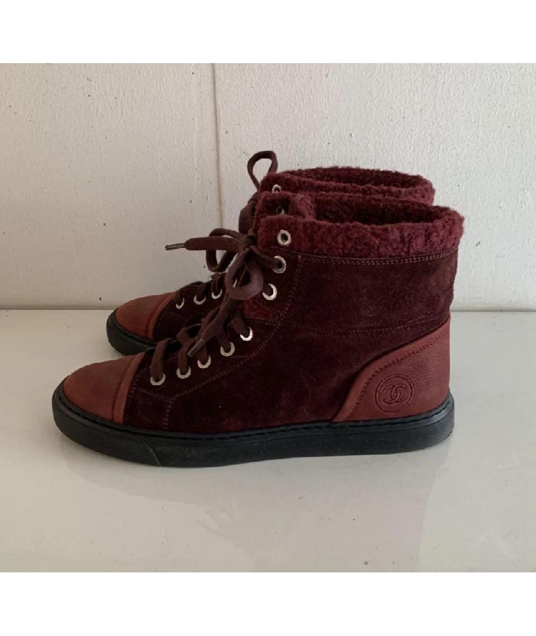 CHANEL Бордовые замшевые ботинки, фото 2
