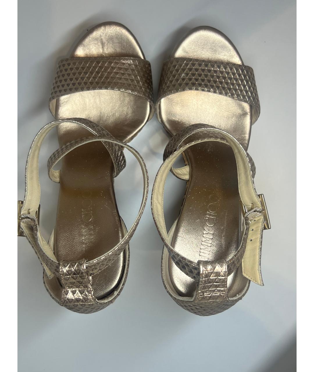 JIMMY CHOO Золотые босоножки из искусственной кожи, фото 2