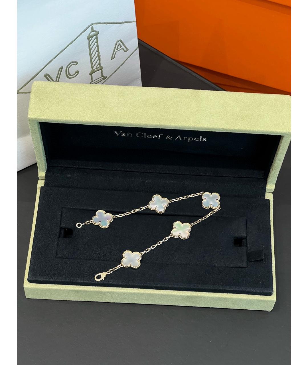 VAN CLEEF & ARPELS Золотой браслет из розового золота, фото 9