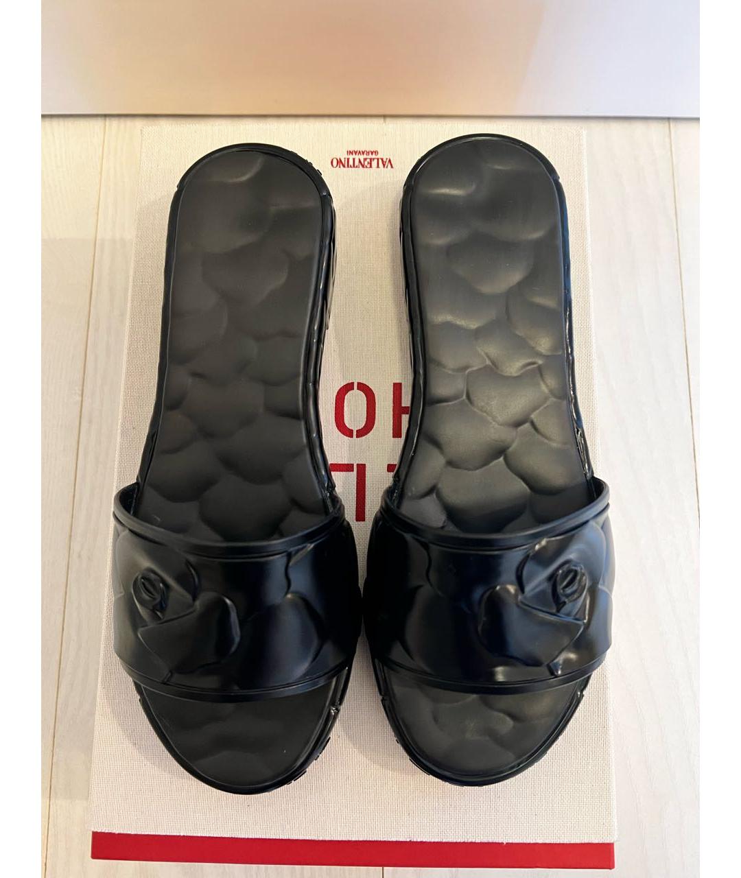 VALENTINO Черные резиновые сабо, фото 2