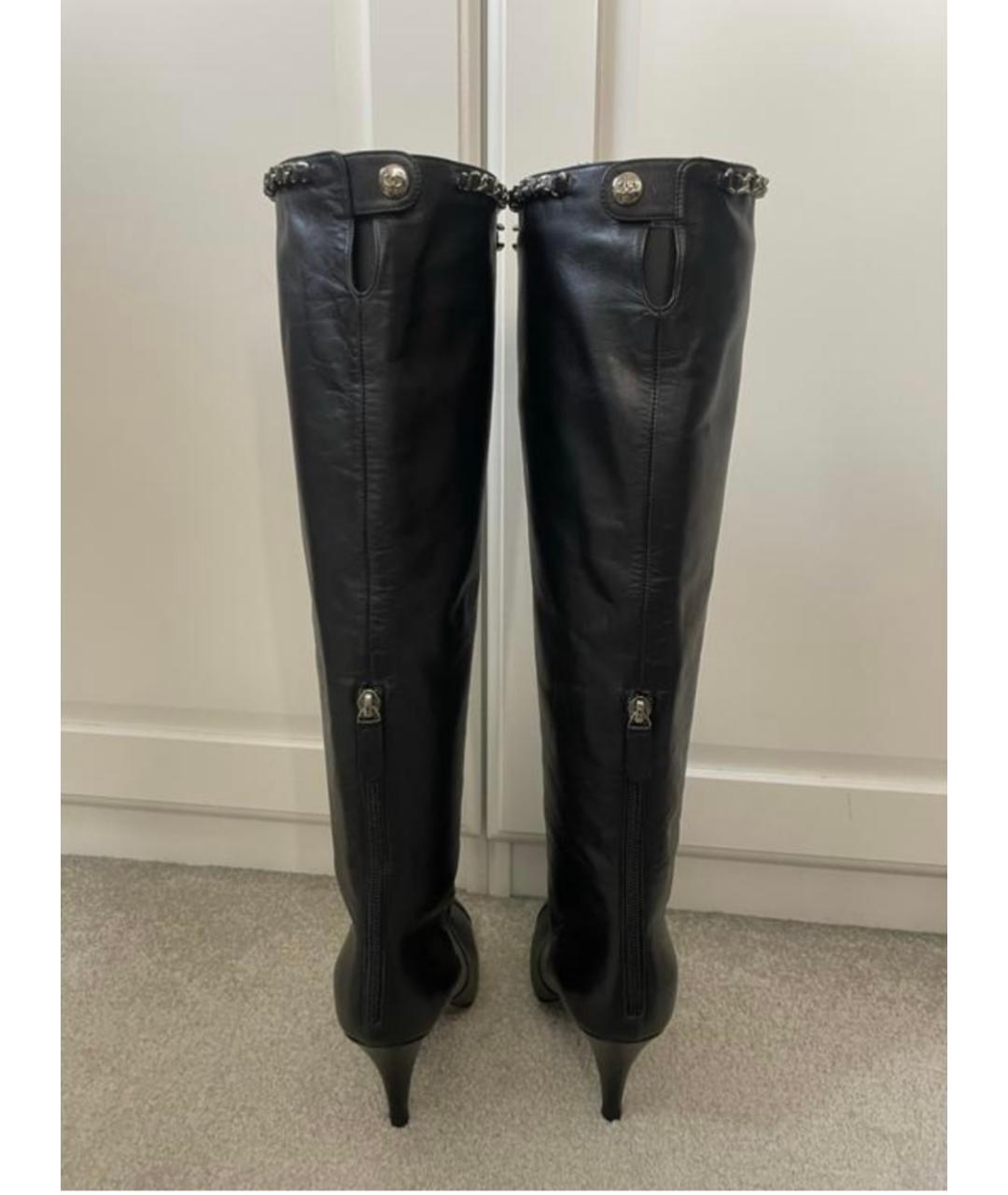 CHANEL Черные кожаные сапоги, фото 2