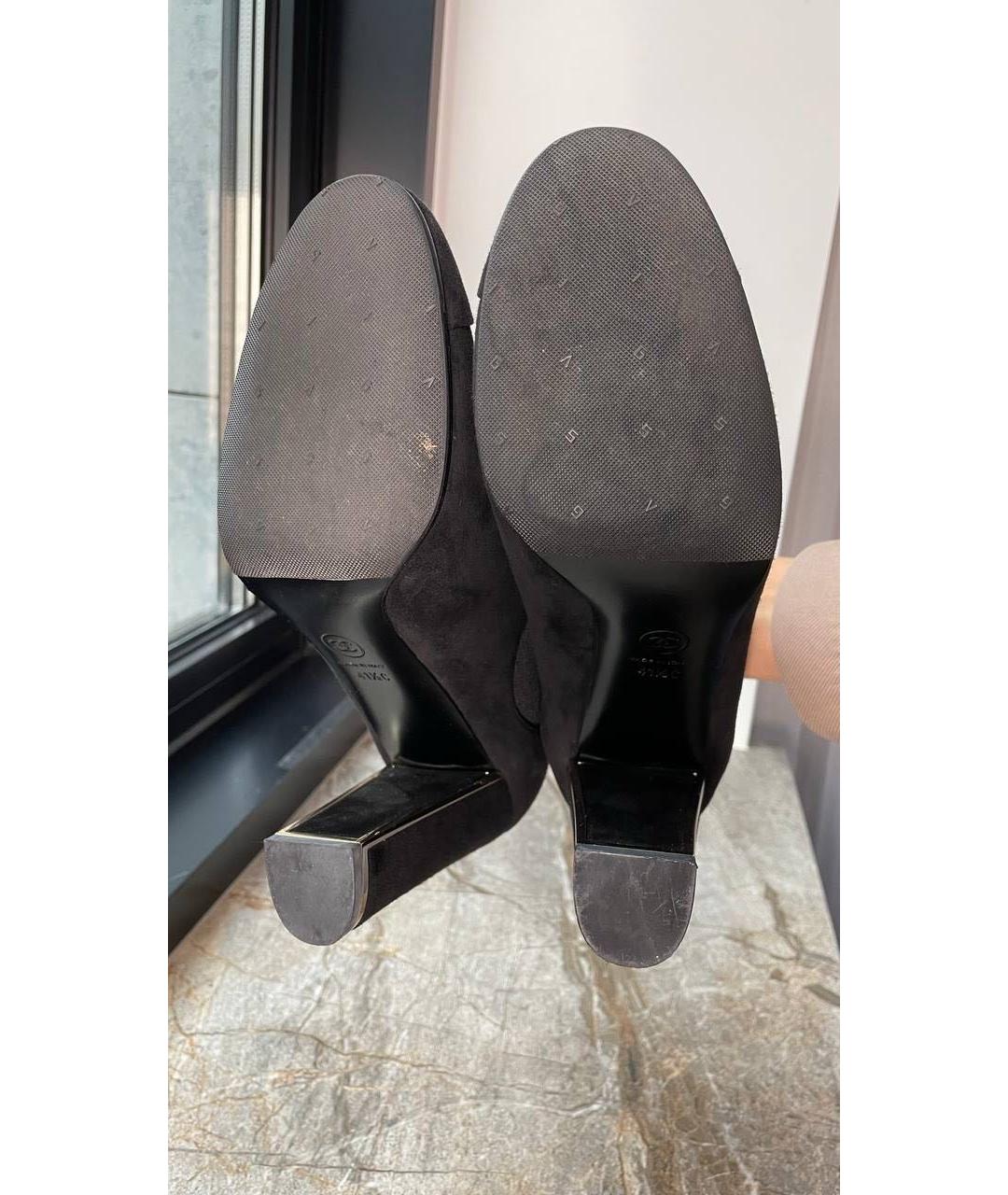 CHANEL Черные замшевые ботильоны, фото 5