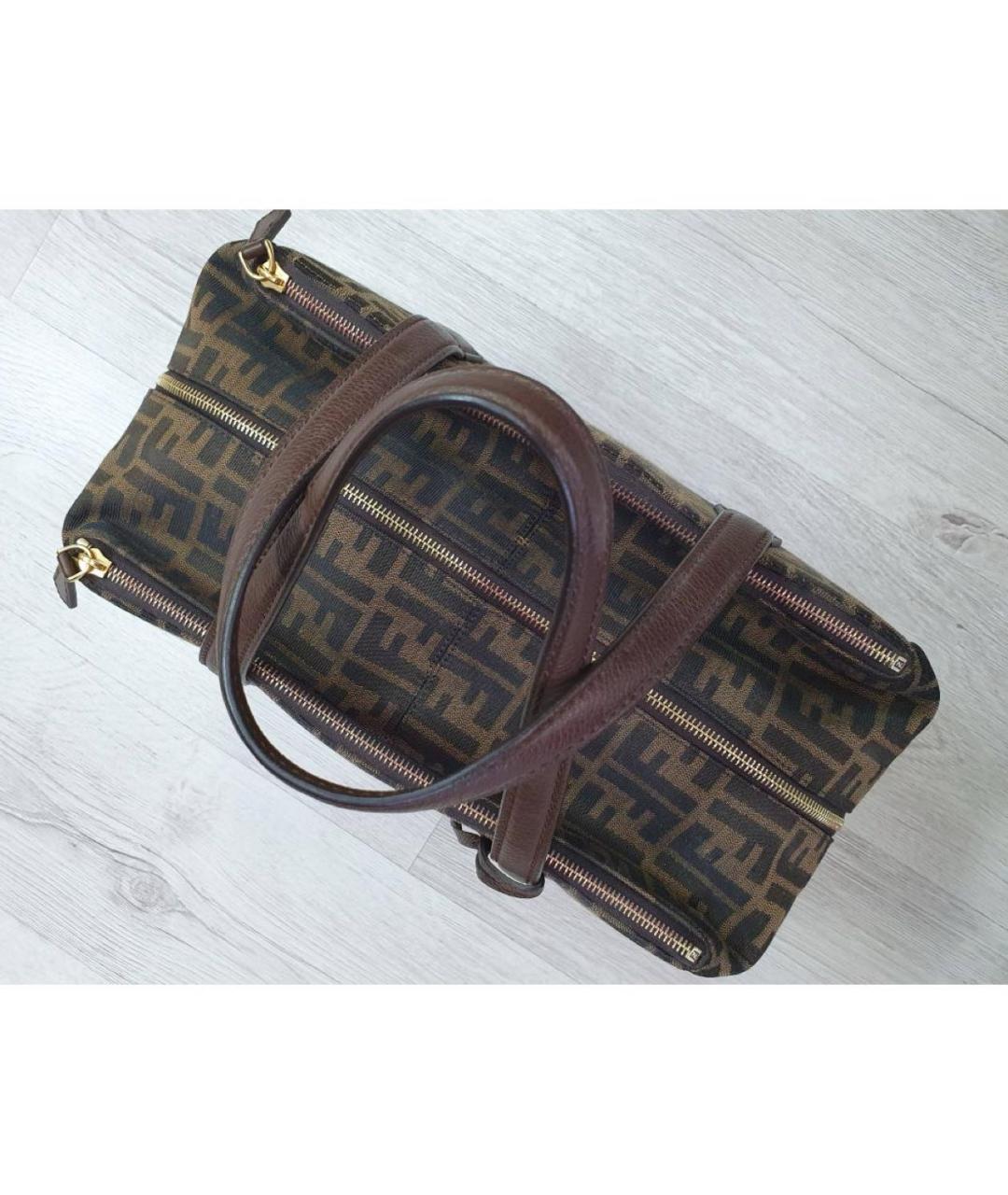 FENDI Коричневая тканевая сумка с короткими ручками, фото 3