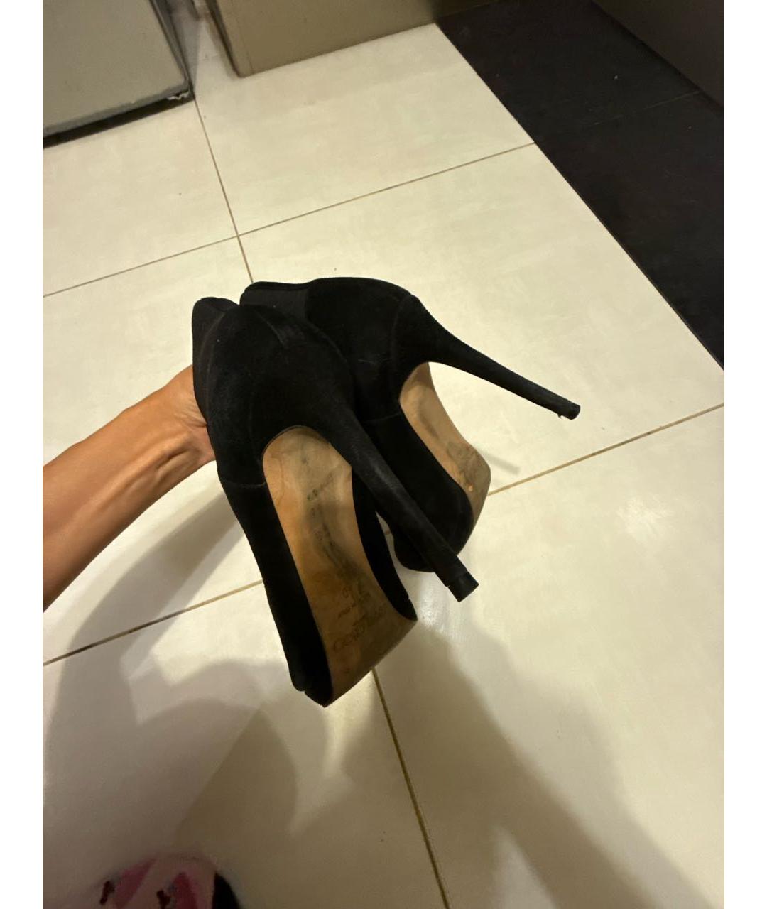 JIMMY CHOO Черные замшевые ботильоны, фото 5