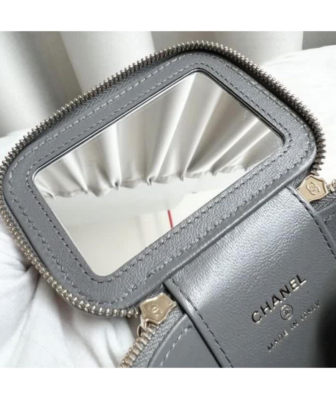 CHANEL Серая кожаная сумка через плечо, фото 2