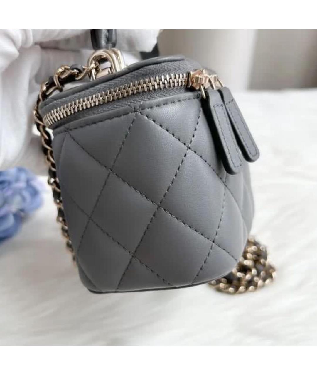 CHANEL Серая кожаная сумка через плечо, фото 3