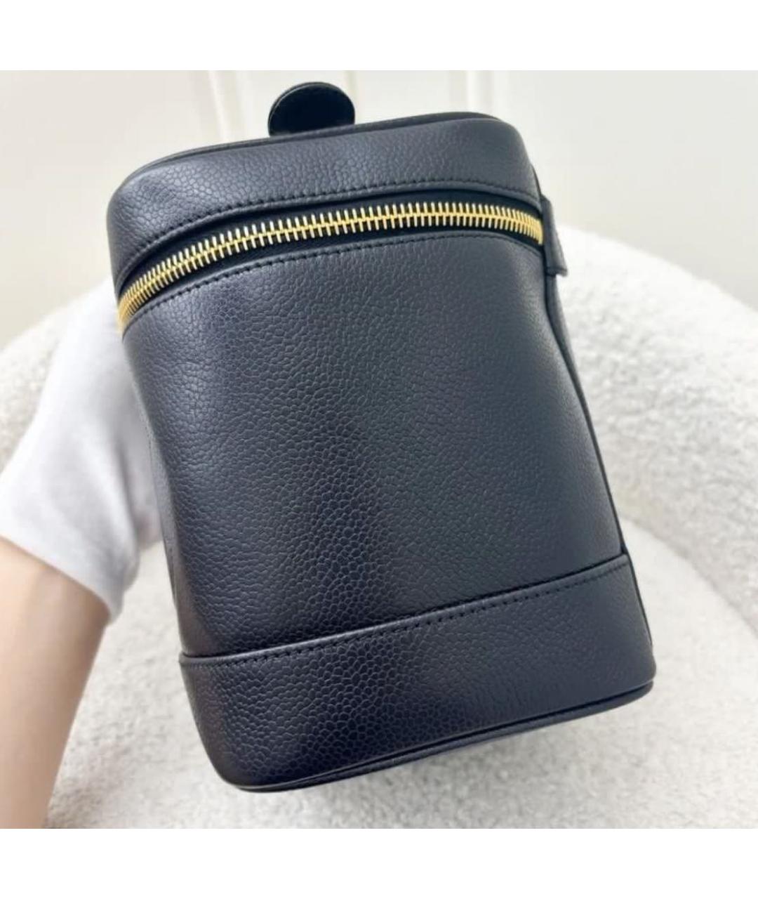 CHANEL Черная кожаная сумка с короткими ручками, фото 4