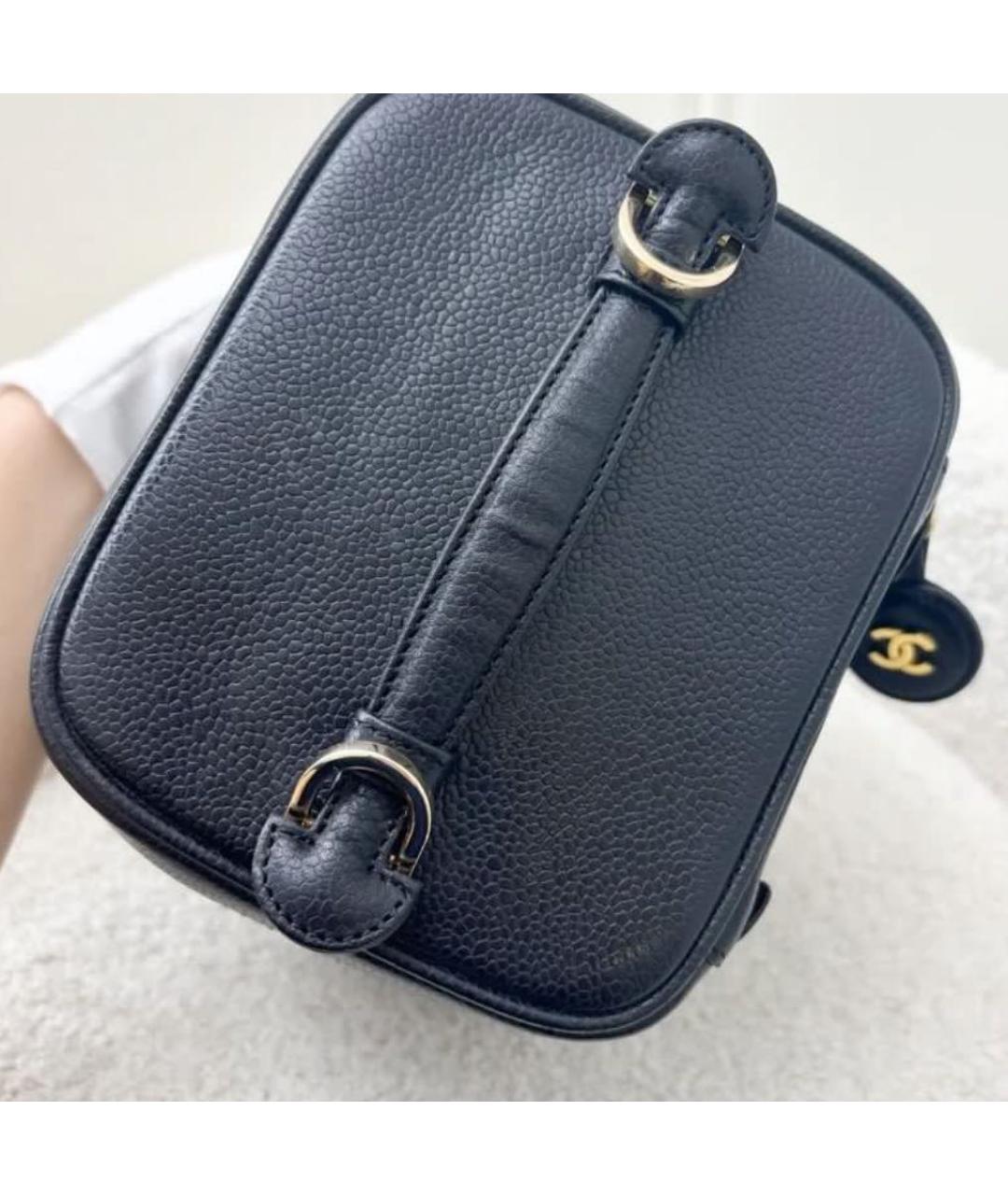 CHANEL Черная кожаная сумка с короткими ручками, фото 2