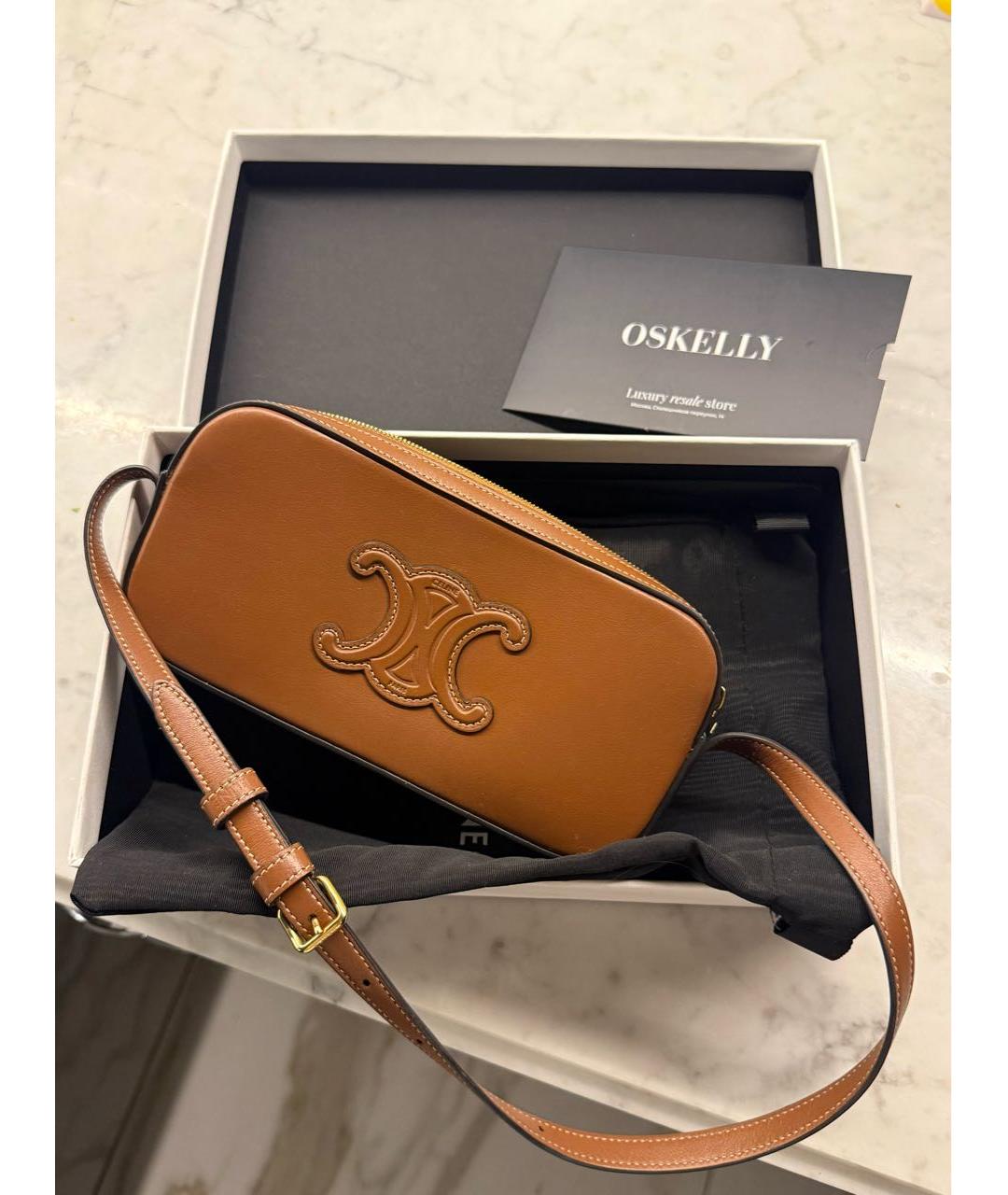 CELINE Коричневая кожаная сумка с короткими ручками, фото 5