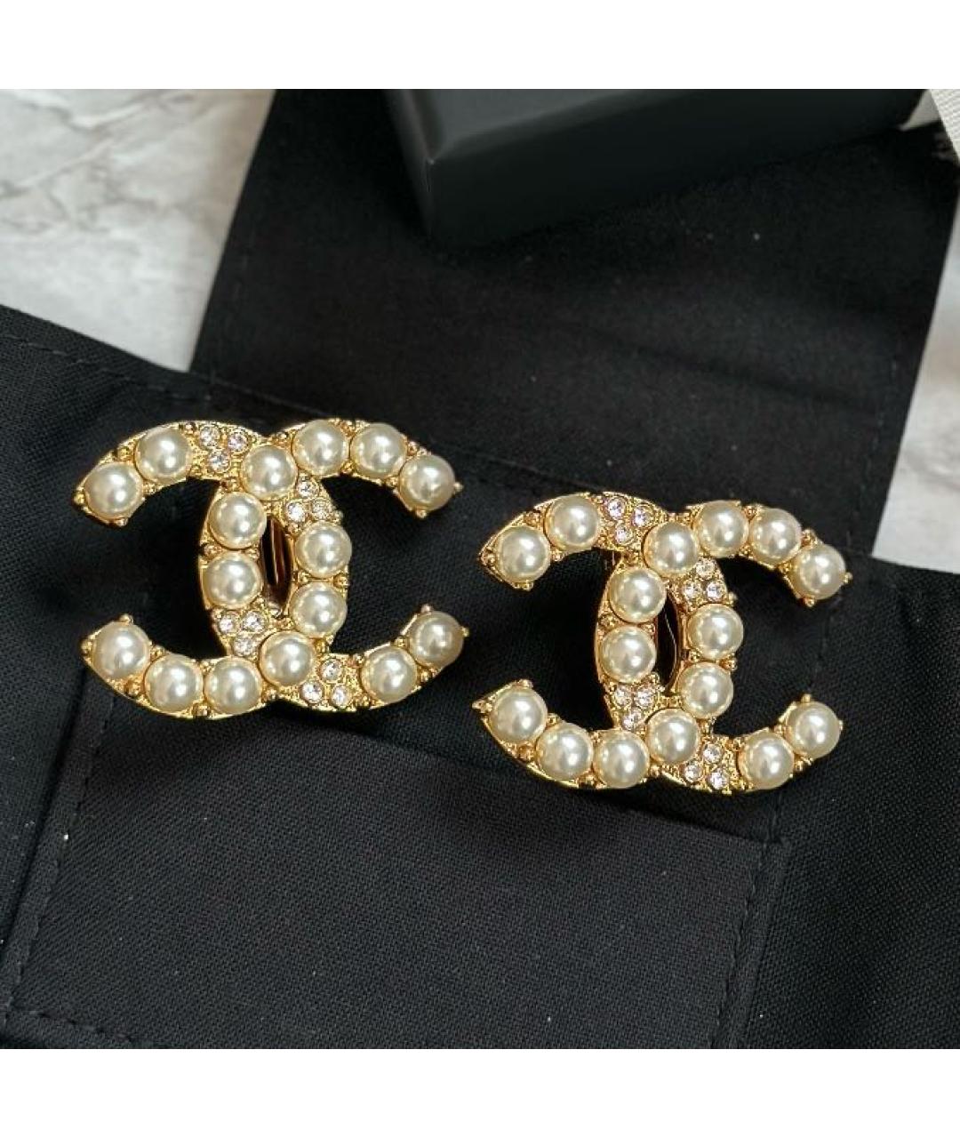 CHANEL Золотые металлические клипсы, фото 3