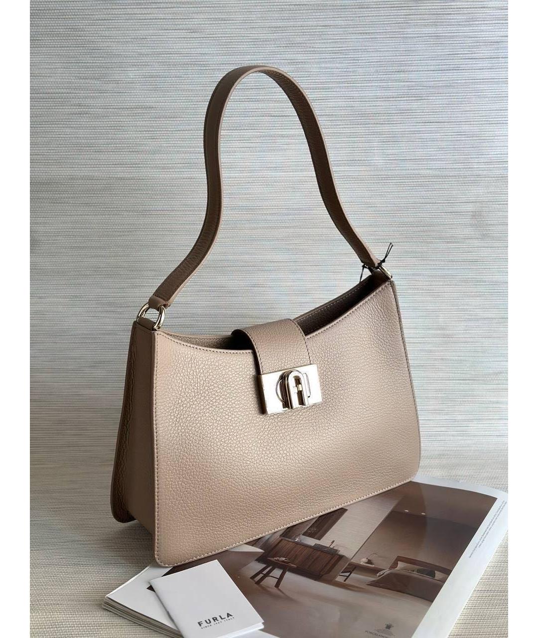FURLA Бежевая кожаная сумка с короткими ручками, фото 5