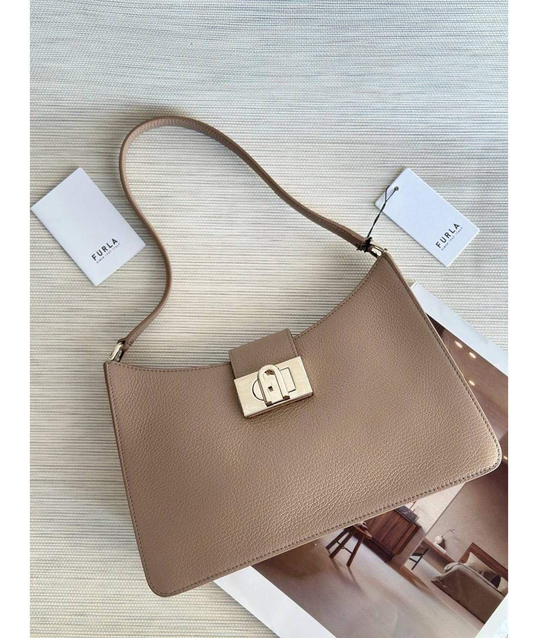 FURLA Бежевая кожаная сумка с короткими ручками, фото 2