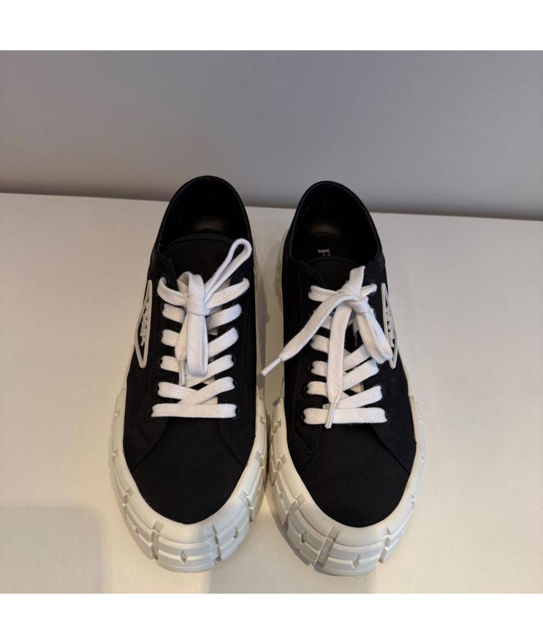 PRADA Черные текстильные кеды, фото 2