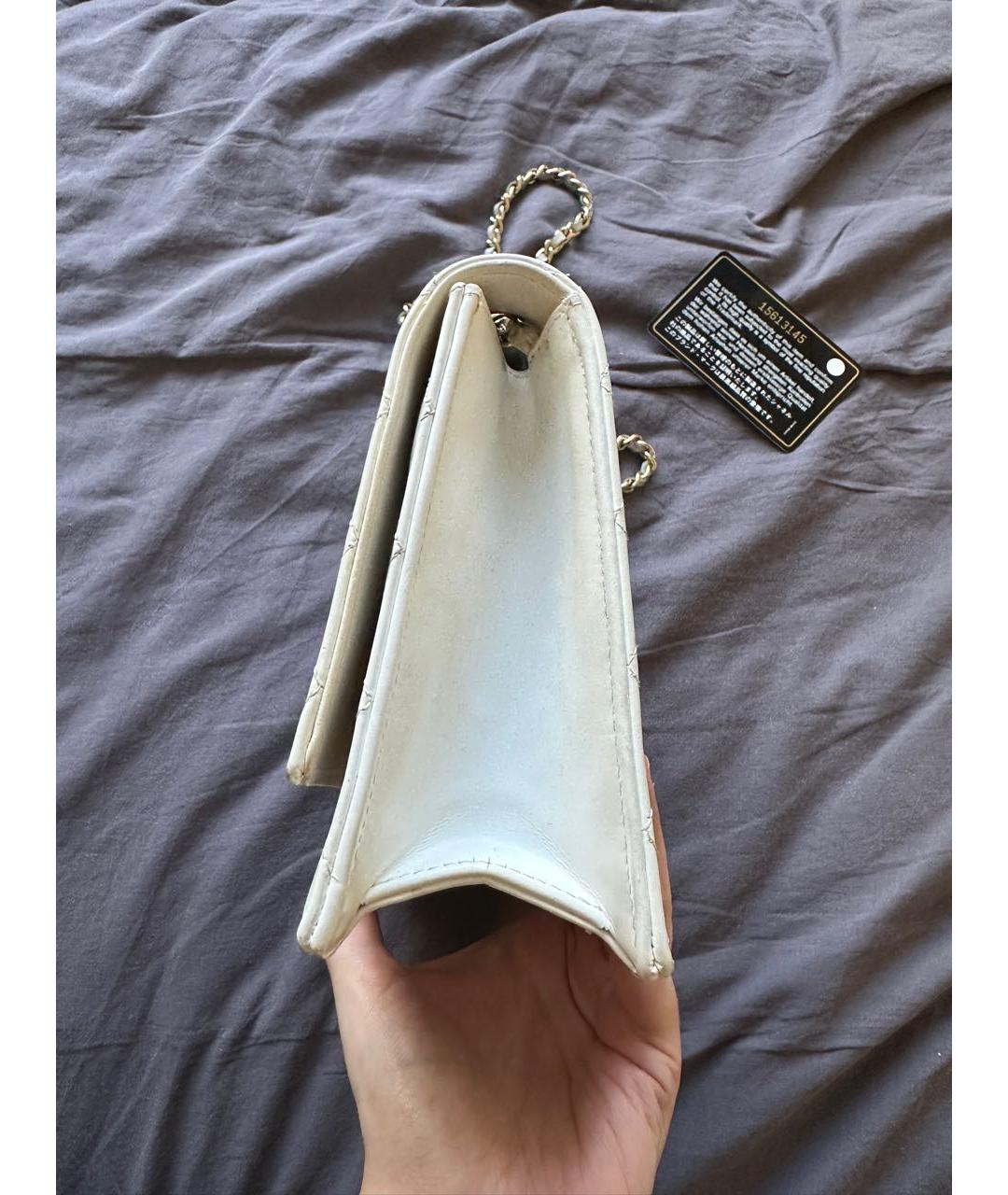 CHANEL Белая кожаная сумка через плечо, фото 4