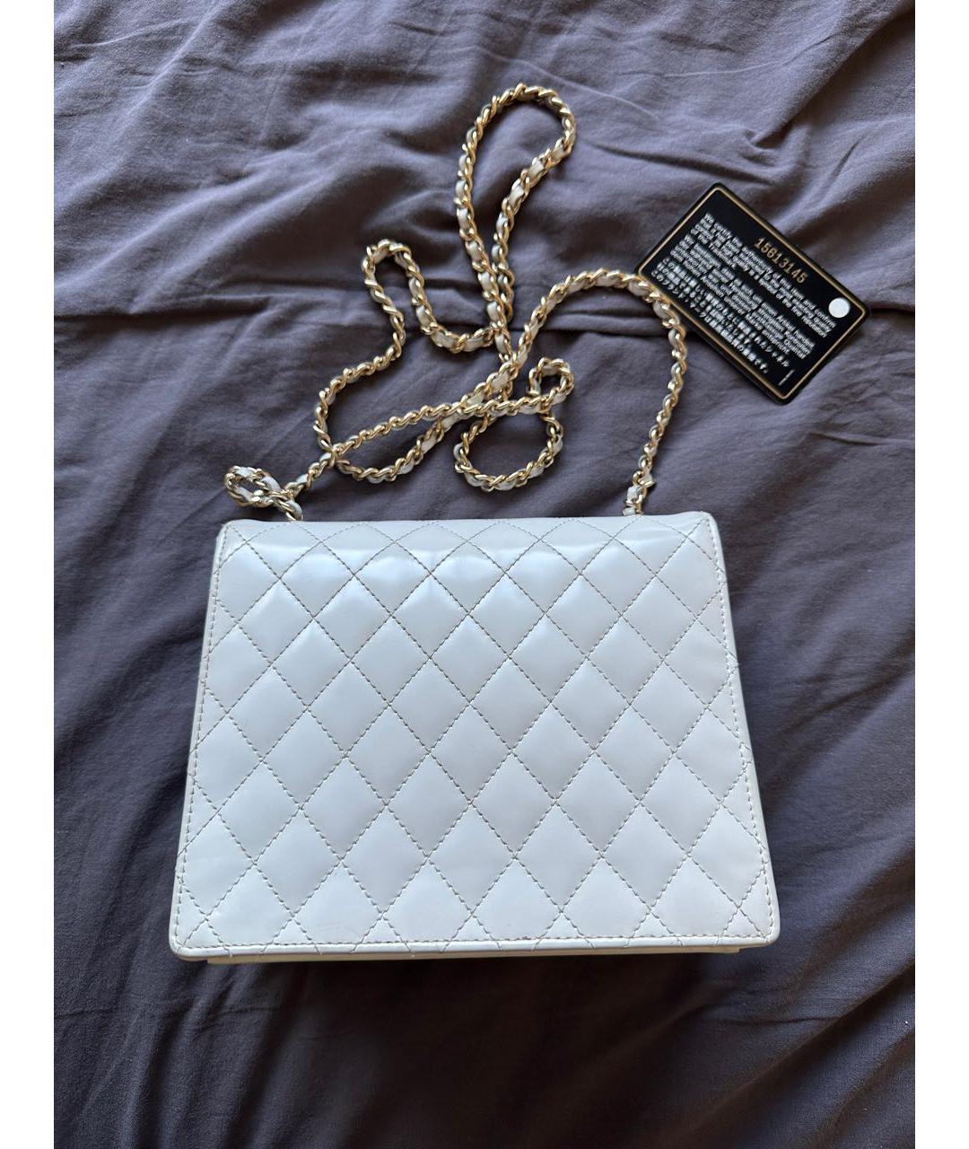 CHANEL Белая кожаная сумка через плечо, фото 3