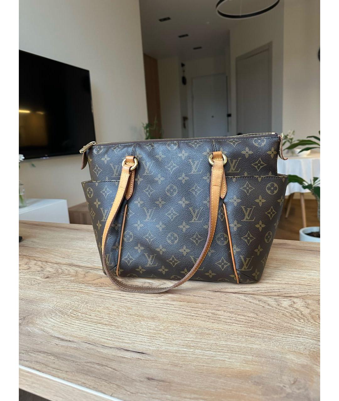 LOUIS VUITTON Коричневая сумка через плечо, фото 3