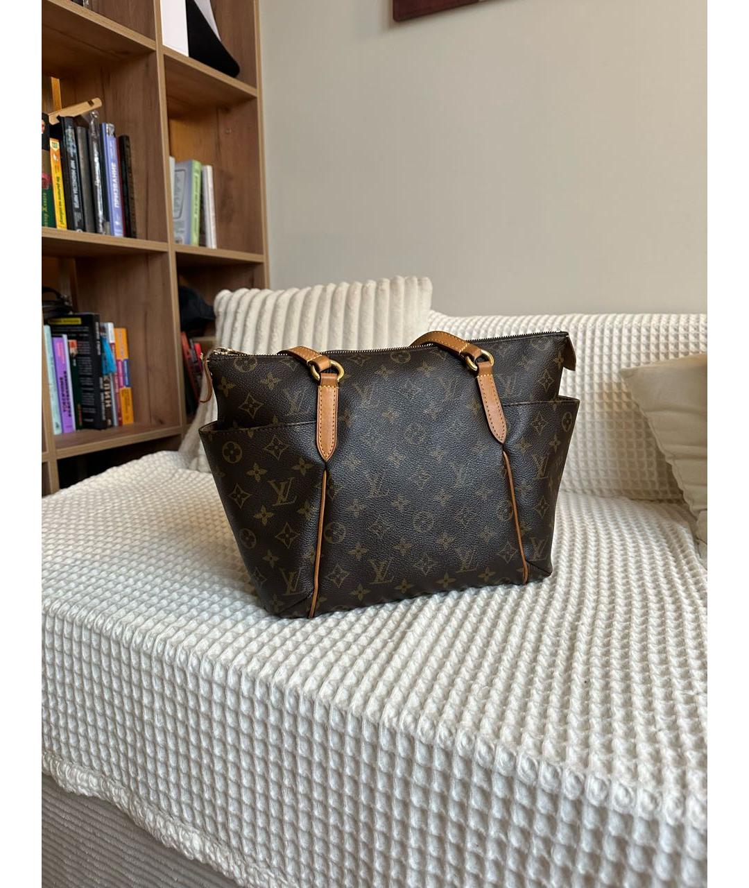 LOUIS VUITTON Коричневая сумка через плечо, фото 6