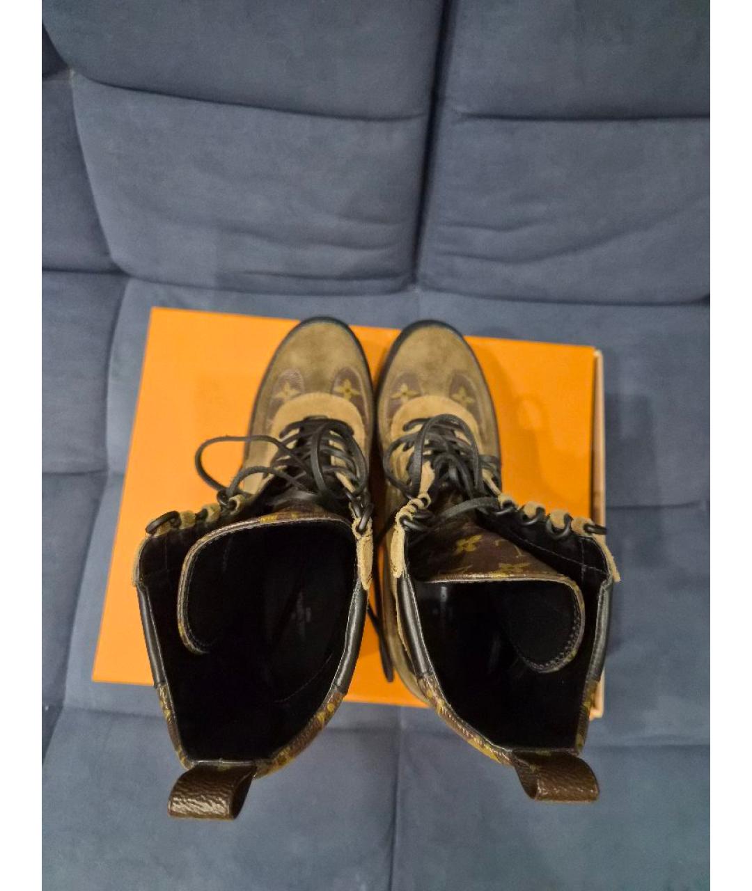 LOUIS VUITTON Коричневые замшевые ботинки, фото 3