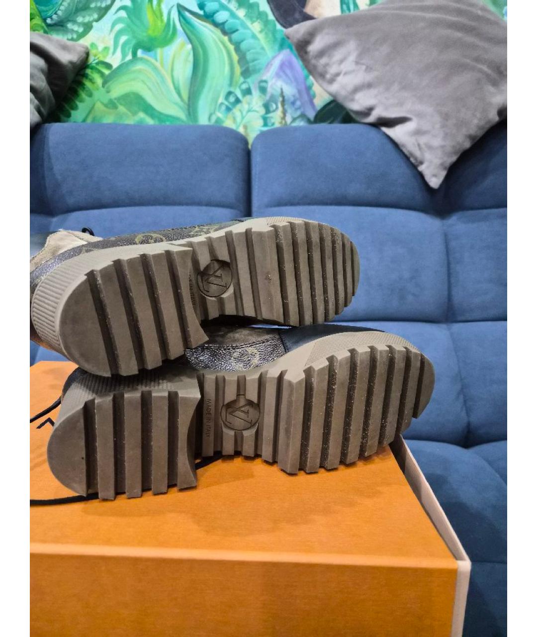 LOUIS VUITTON Коричневые замшевые ботинки, фото 7