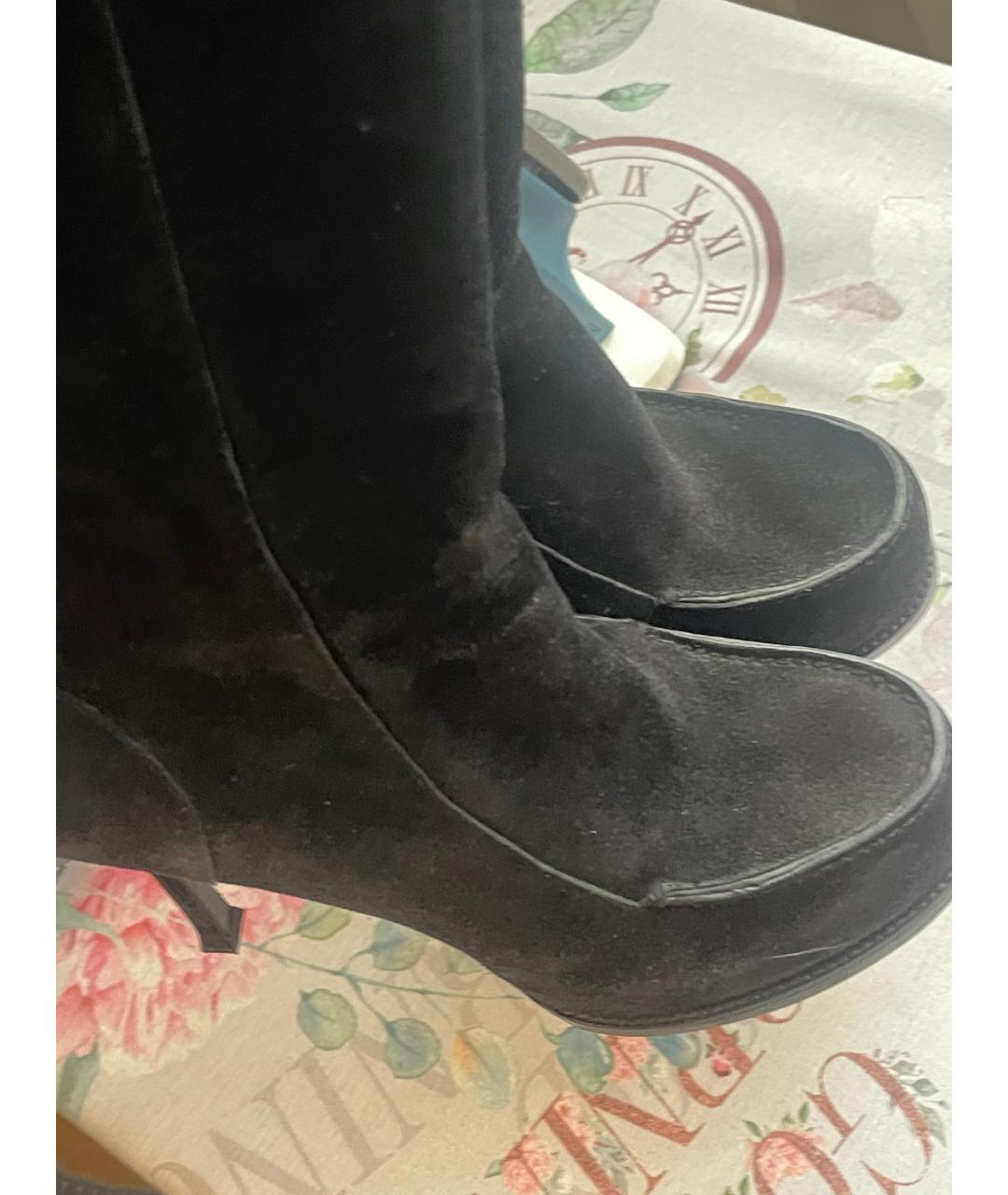 SAINT LAURENT Черные замшевые сапоги, фото 3