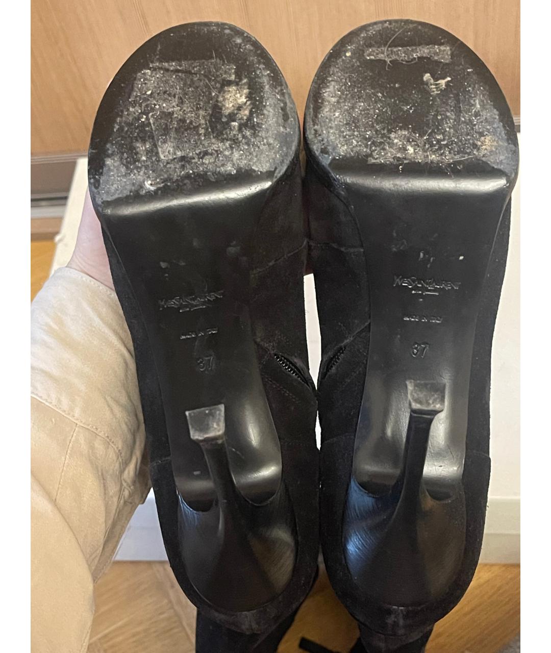 SAINT LAURENT Черные замшевые сапоги, фото 5