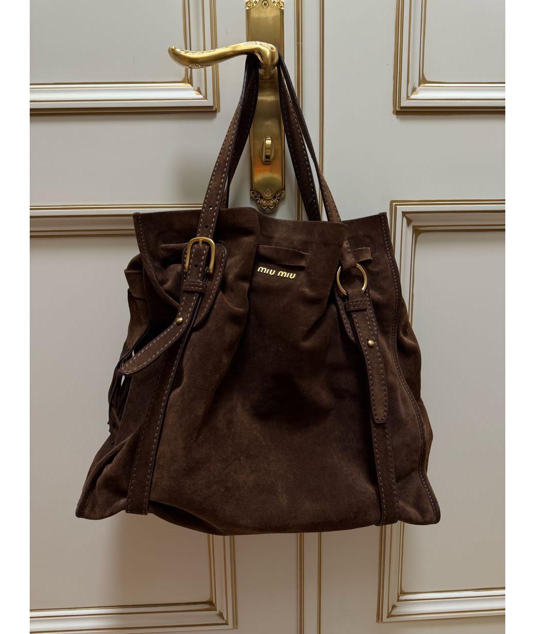 MIU MIU Коричневая замшевая сумка с короткими ручками, фото 6