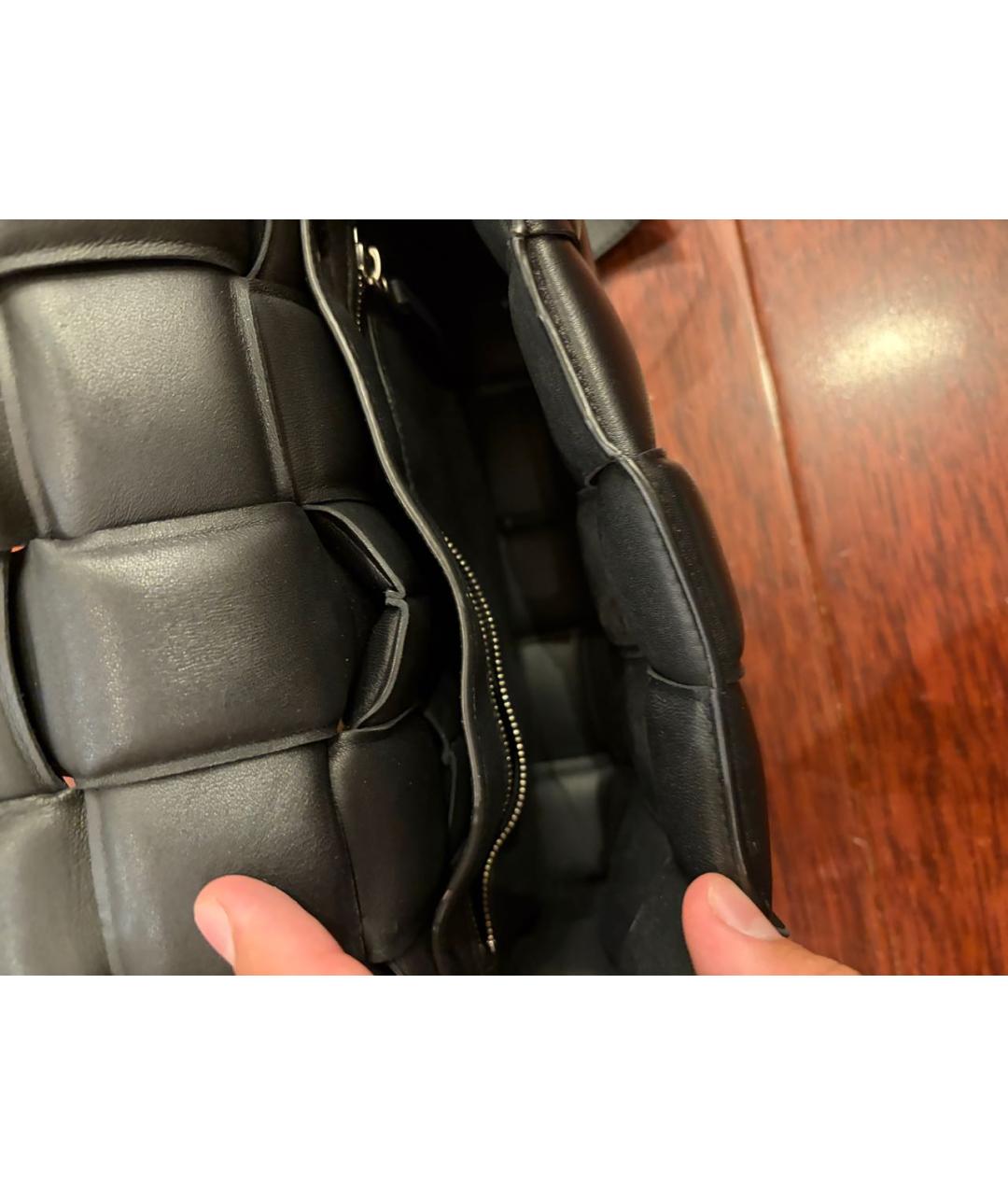 BOTTEGA VENETA Черная кожаная сумка через плечо, фото 3