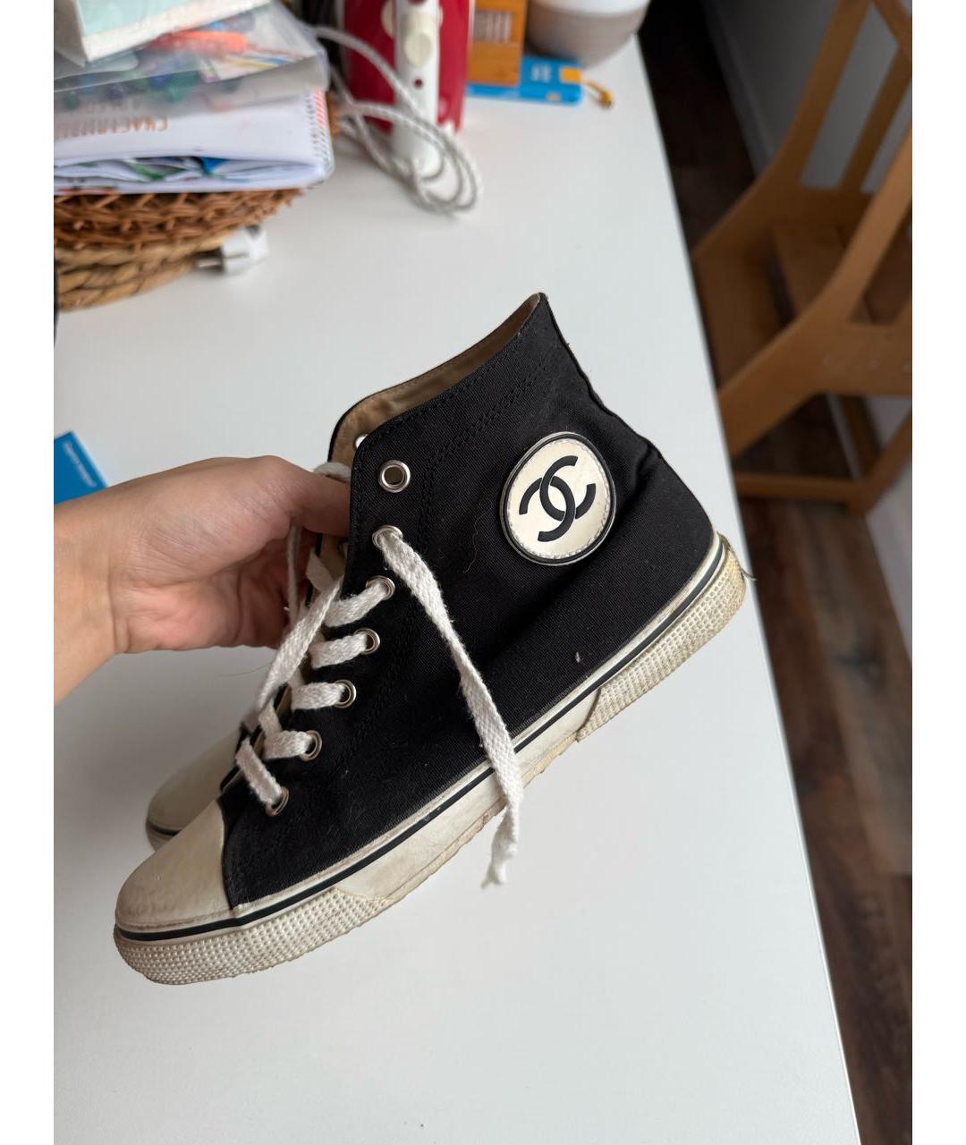 CHANEL Черные текстильные кеды, фото 3