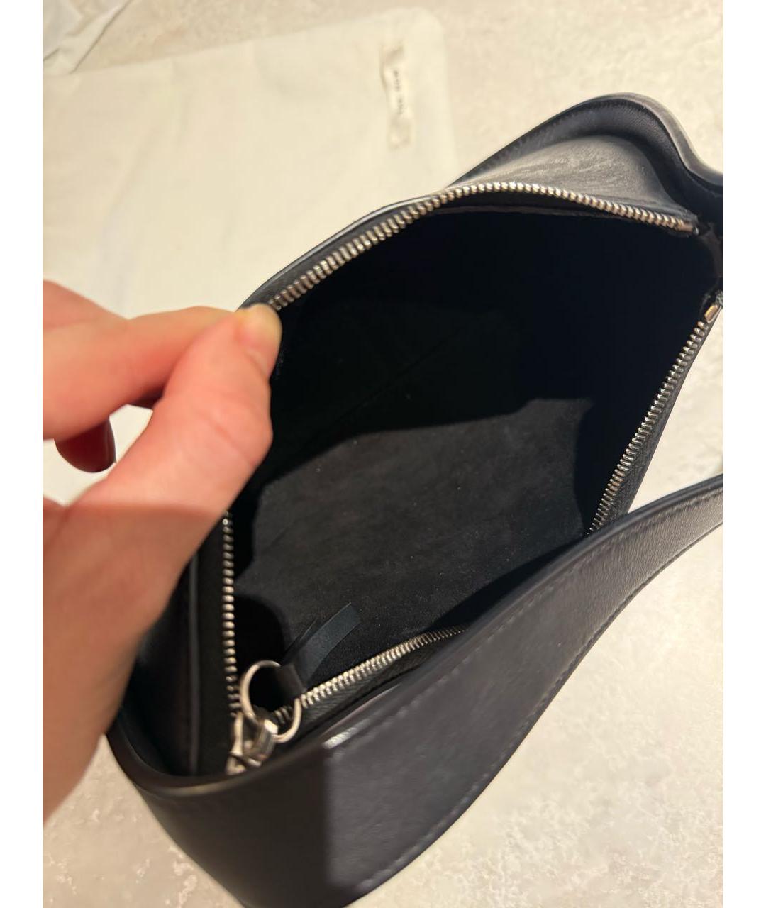 THE ROW Черная кожаная сумка через плечо, фото 5