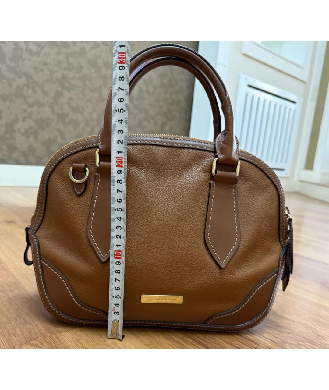 BURBERRY Коричневая кожаная сумка с короткими ручками, фото 5