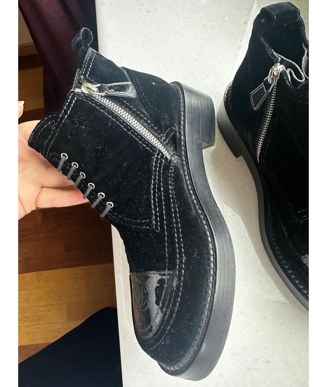 CHANEL Черные бархатные ботинки, фото 6