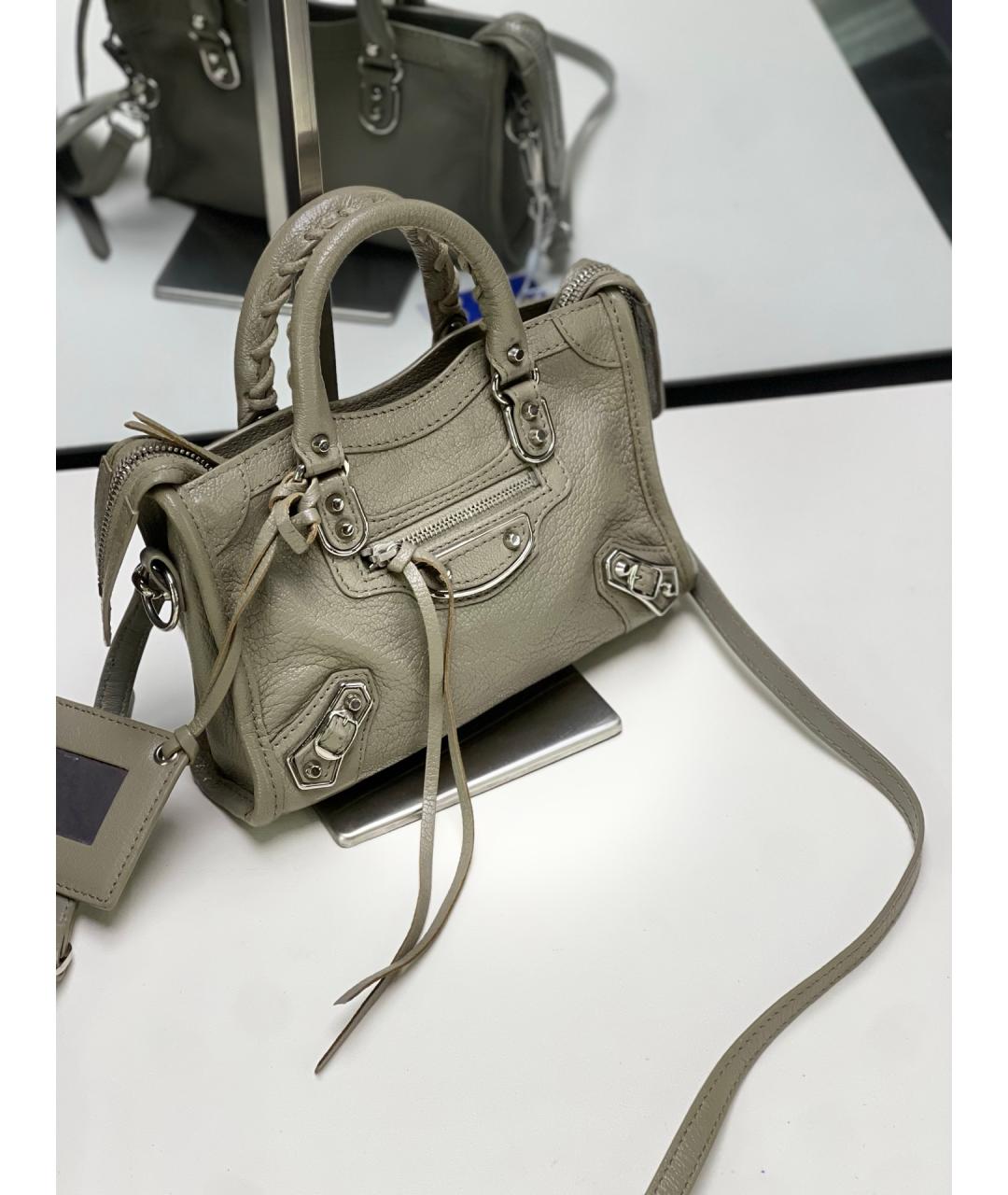 BALENCIAGA Серая кожаная сумка через плечо, фото 4