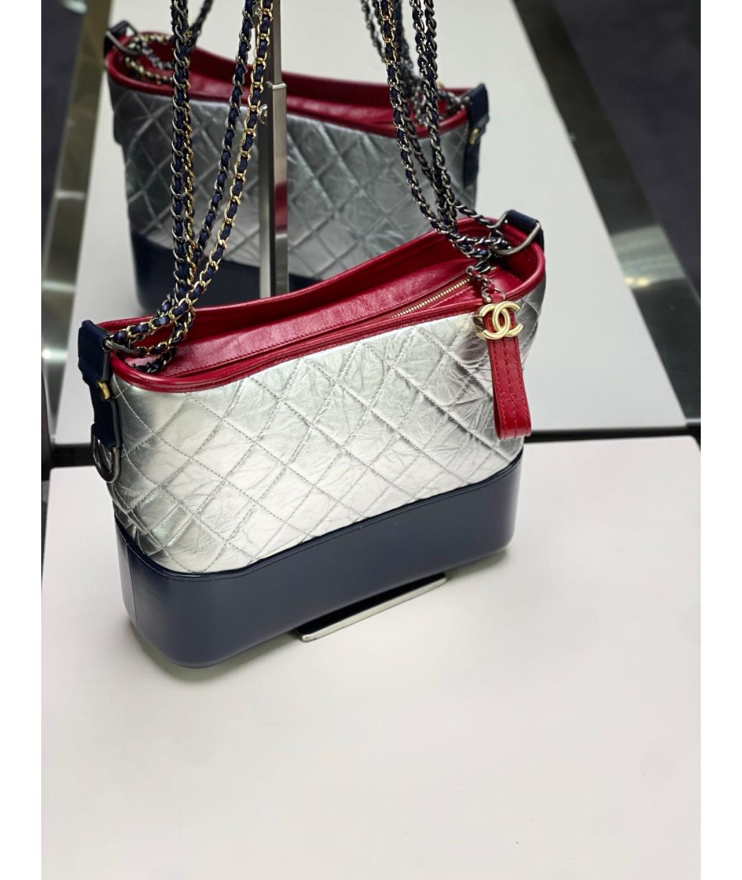 CHANEL Серебряная кожаная сумка через плечо, фото 2