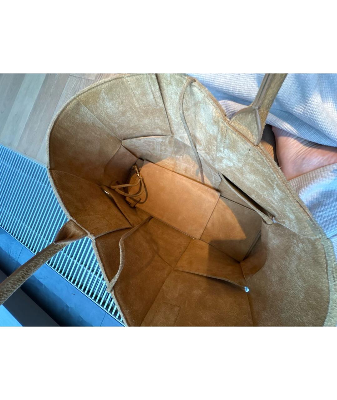 BOTTEGA VENETA Бежевая замшевая сумка тоут, фото 4
