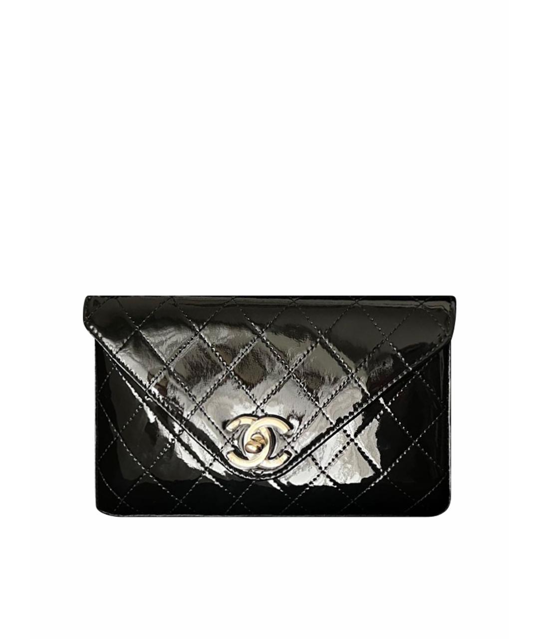 CHANEL Черная сумка через плечо из лакированной кожи, фото 1