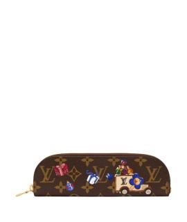 LOUIS VUITTON Косметичка