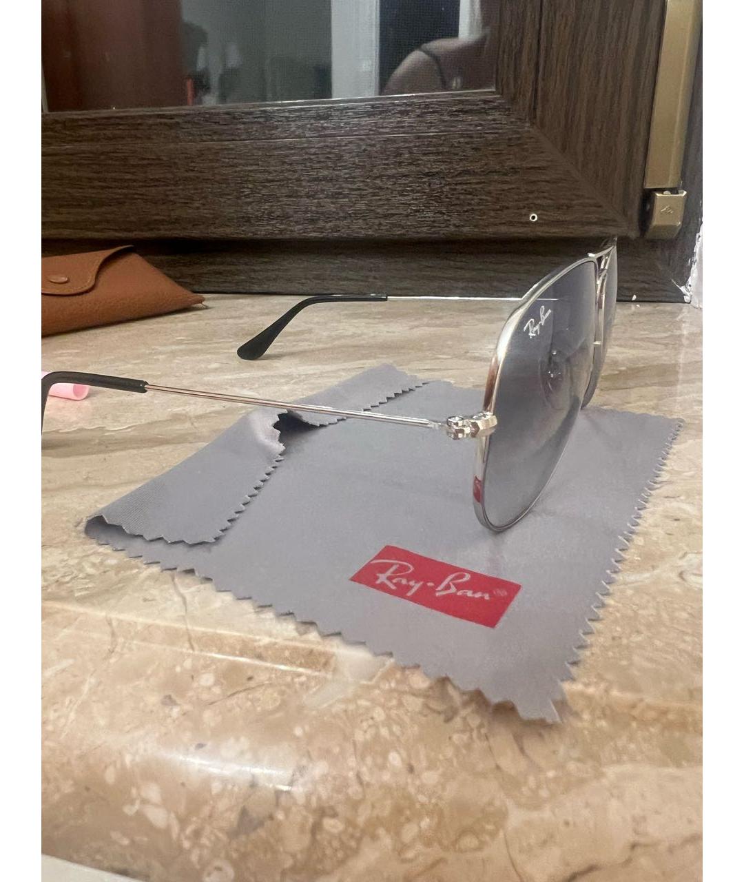 RAY BAN Серебряные металлические солнцезащитные очки, фото 2