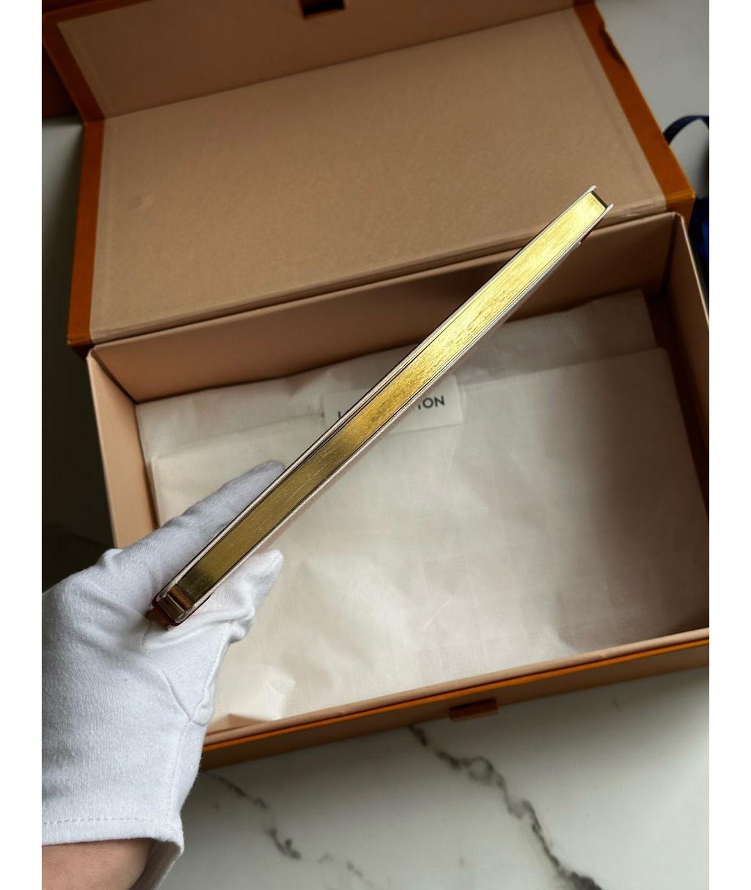 LOUIS VUITTON Книга, фото 6