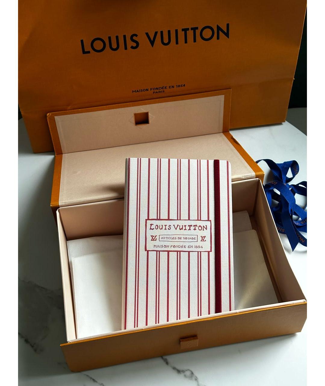 LOUIS VUITTON Книга, фото 3