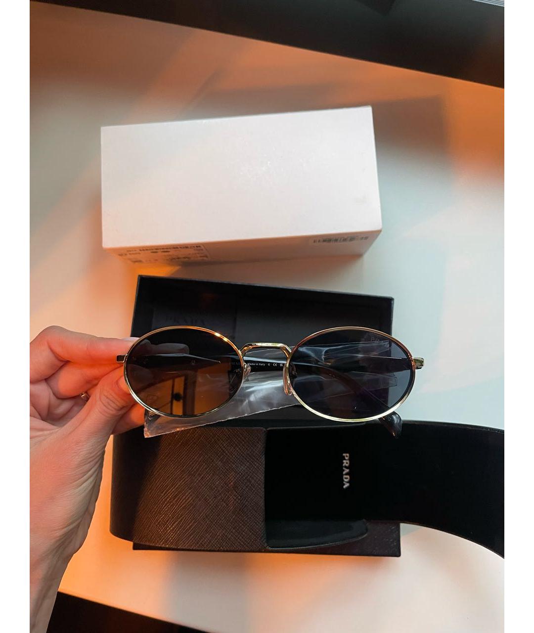 PRADA Золотые металлические солнцезащитные очки, фото 5