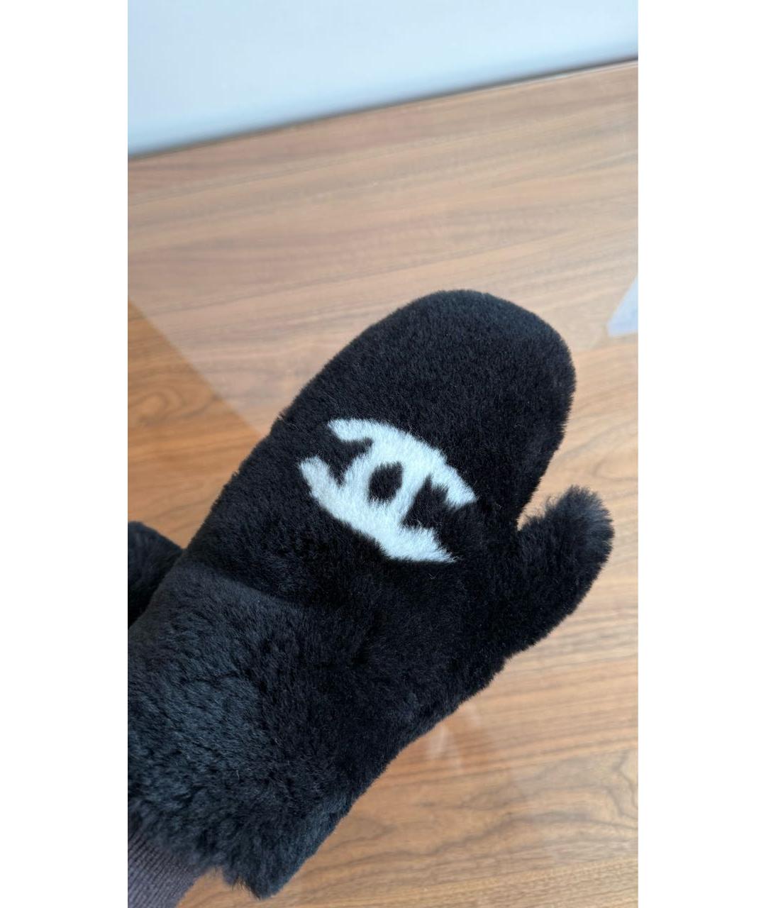 CHANEL Черные варежки, фото 3
