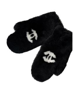 CHANEL Варежки