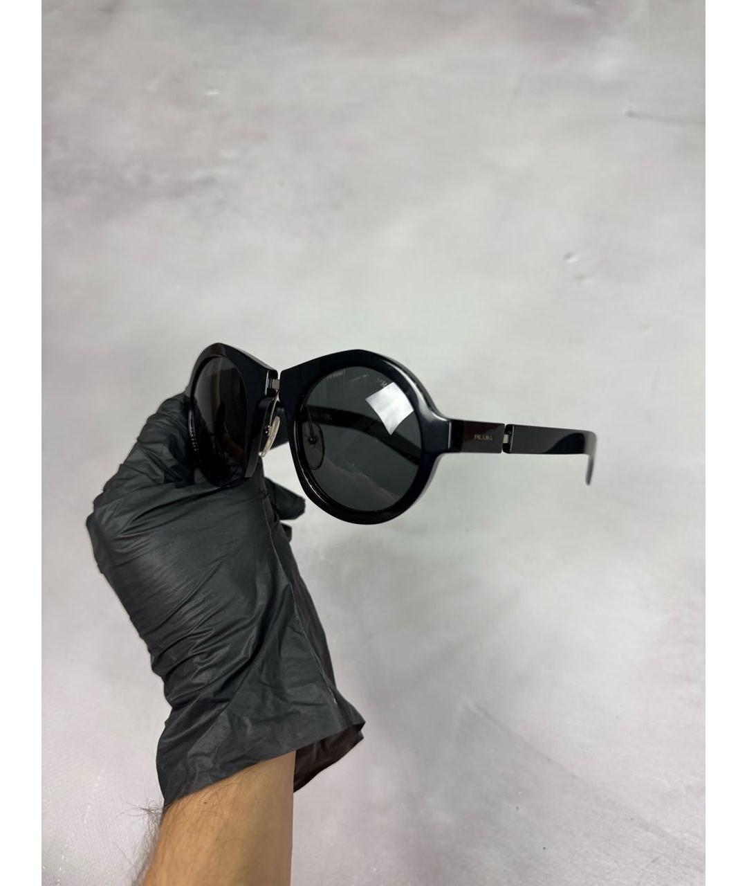 PRADA Черные пластиковые солнцезащитные очки, фото 2