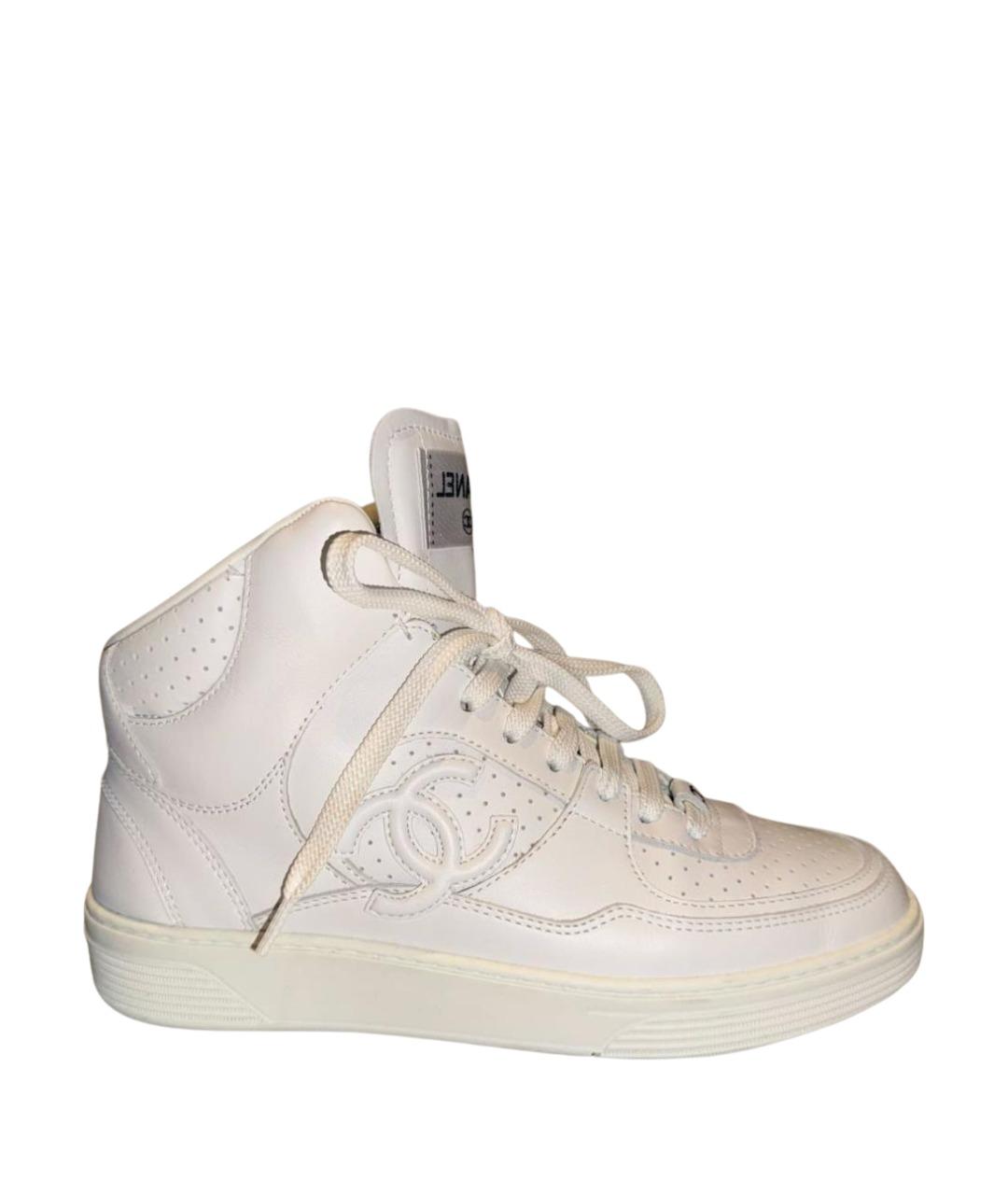 CHANEL Белые кожаные кеды, фото 1