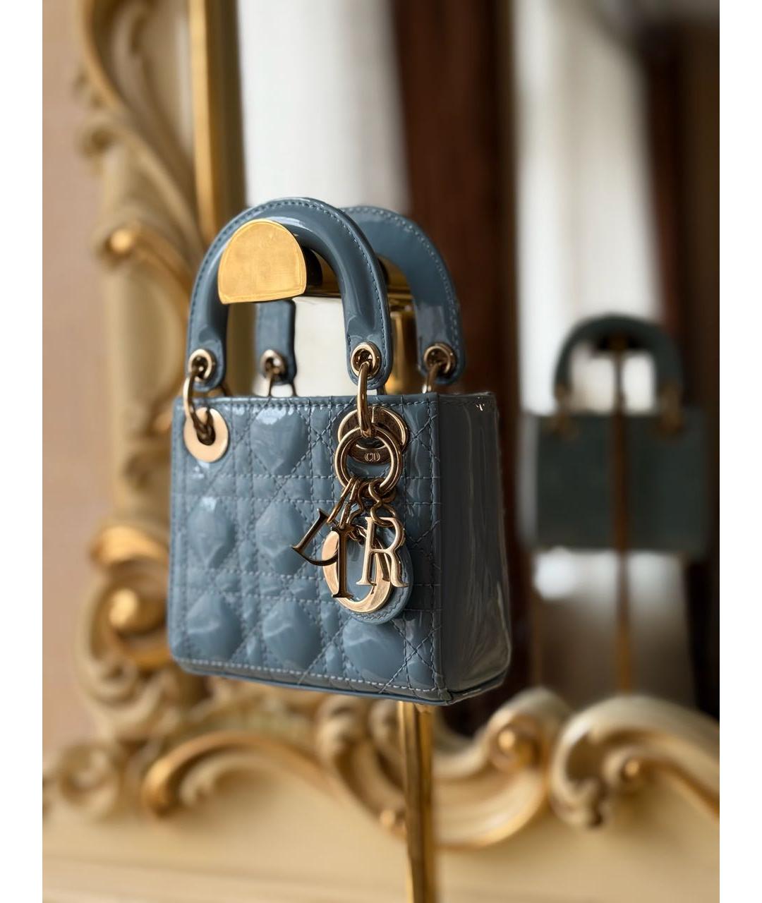 CHRISTIAN DIOR Голубая сумка с короткими ручками из лакированной кожи, фото 3