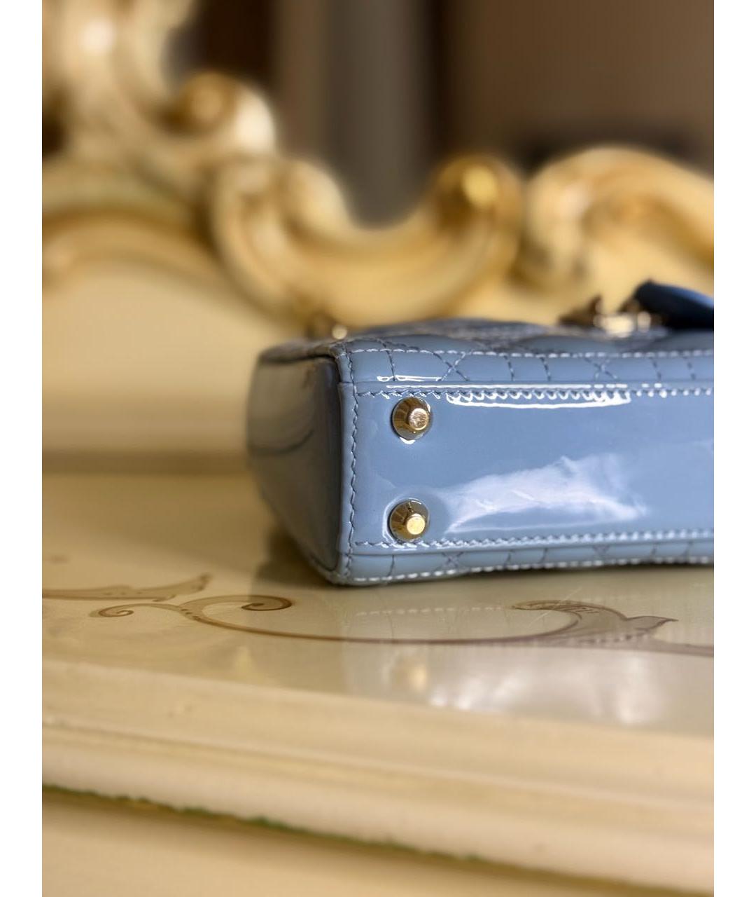 CHRISTIAN DIOR Голубая сумка с короткими ручками из лакированной кожи, фото 8