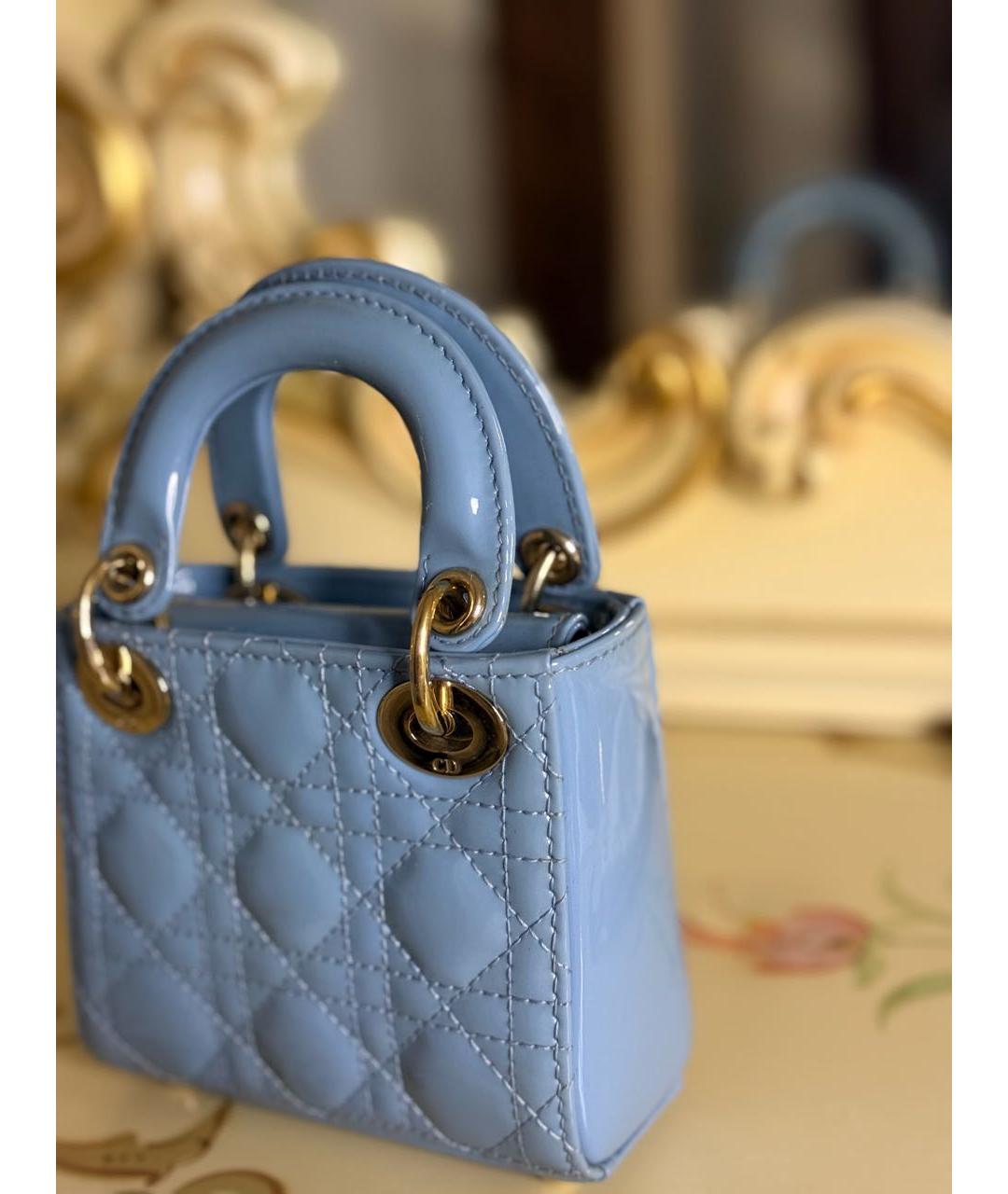 CHRISTIAN DIOR Голубая сумка с короткими ручками из лакированной кожи, фото 6