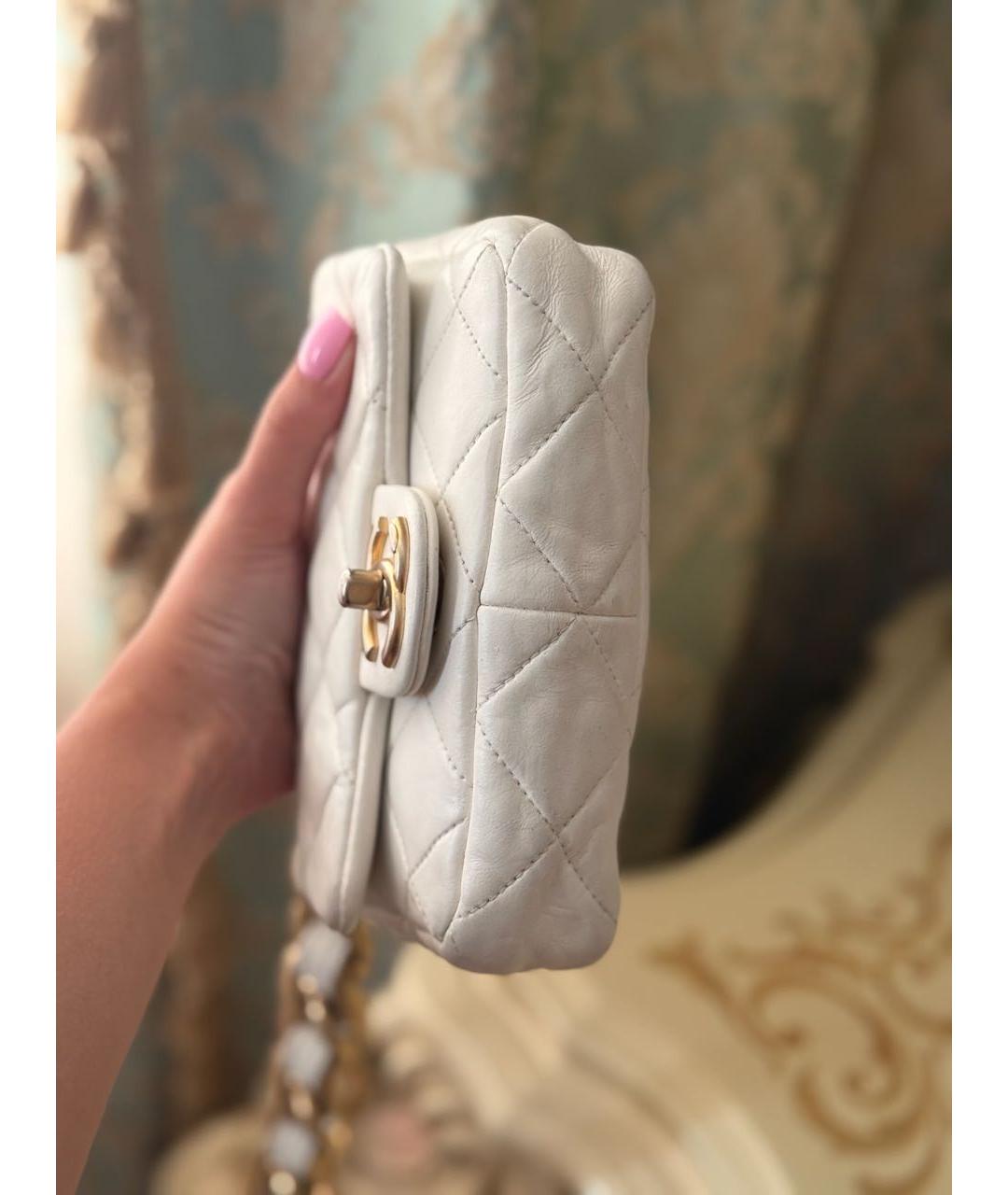 CHANEL Белая кожаная сумка с короткими ручками, фото 7