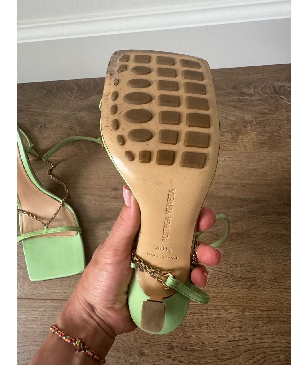 BOTTEGA VENETA Салатовые кожаные босоножки, фото 2