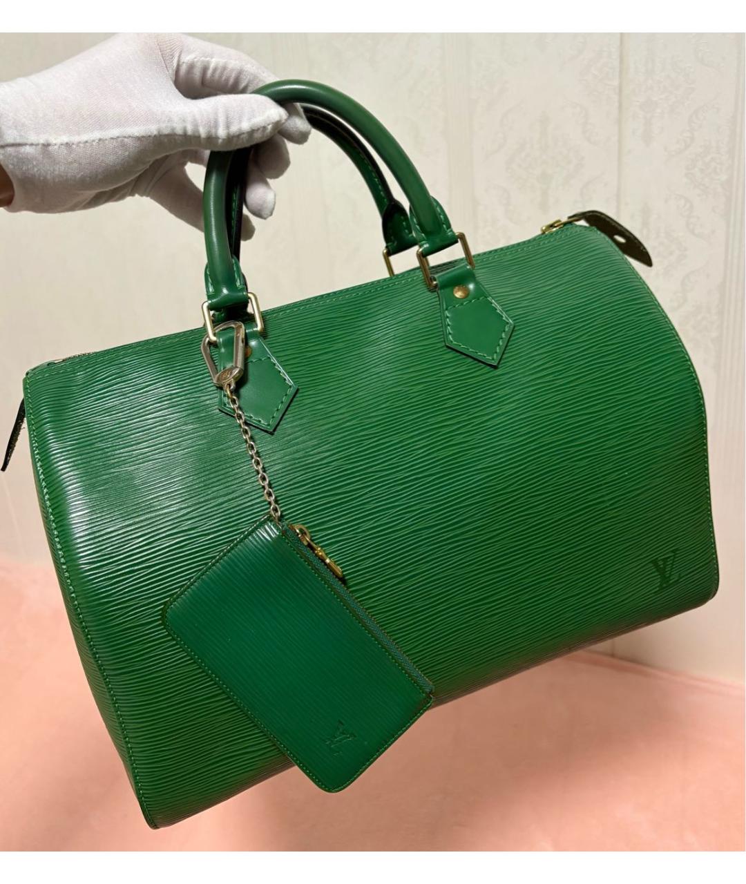 LOUIS VUITTON Зеленый брелок, фото 8